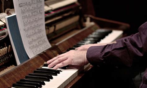 how to play piano music and the importance of practicing in public